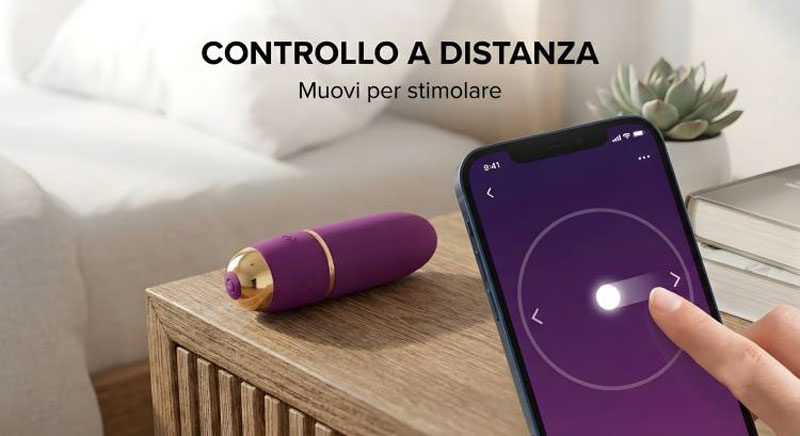 Interfaccia smartphone dell'app Eros Atelier per il controllo a distanza di un dispositivo in silicone viola, con il testo Controllo a distanza -Muovi per stimolare.